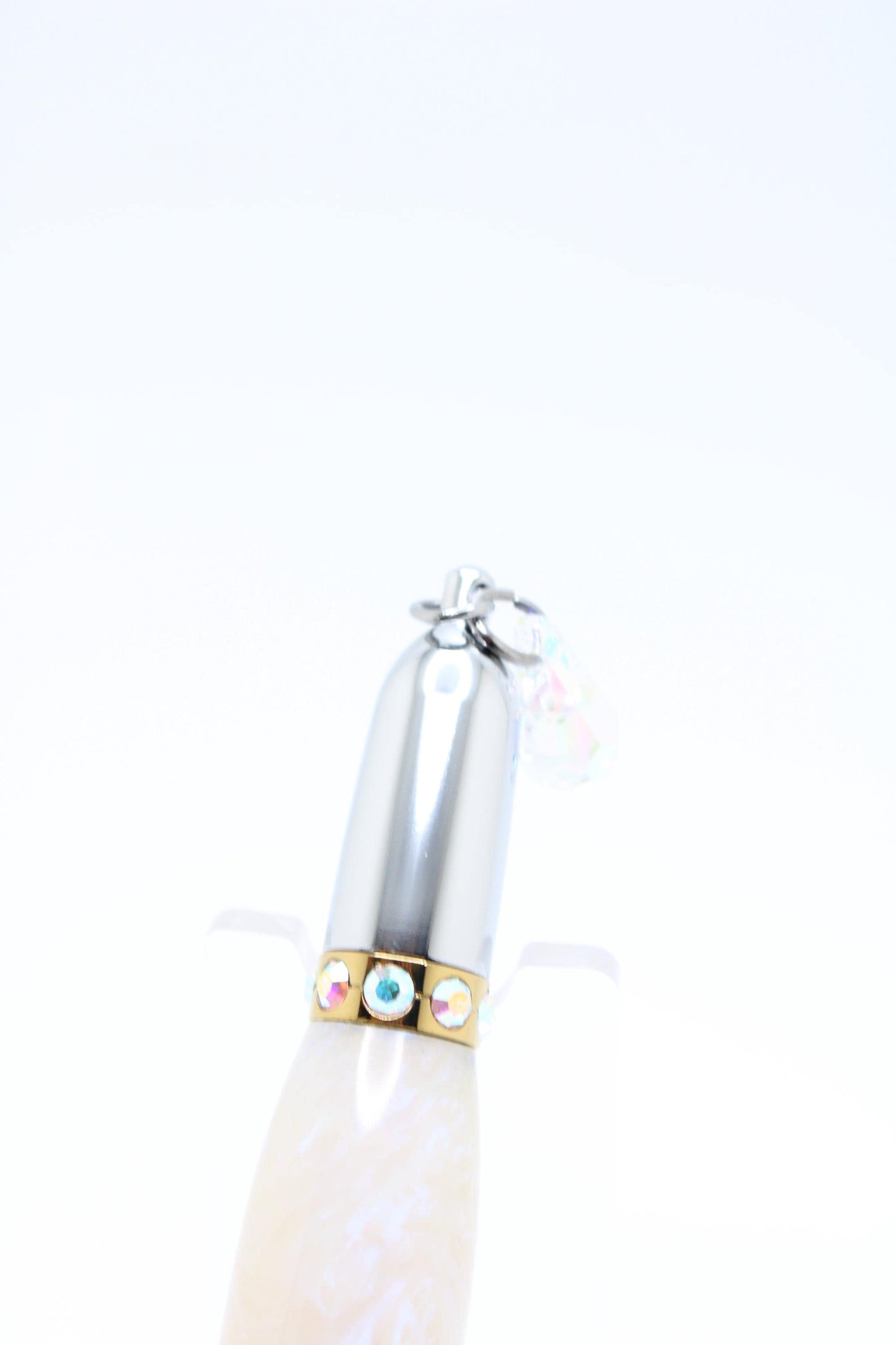 The Diva Bejeweled Twist Ballpoint Pen